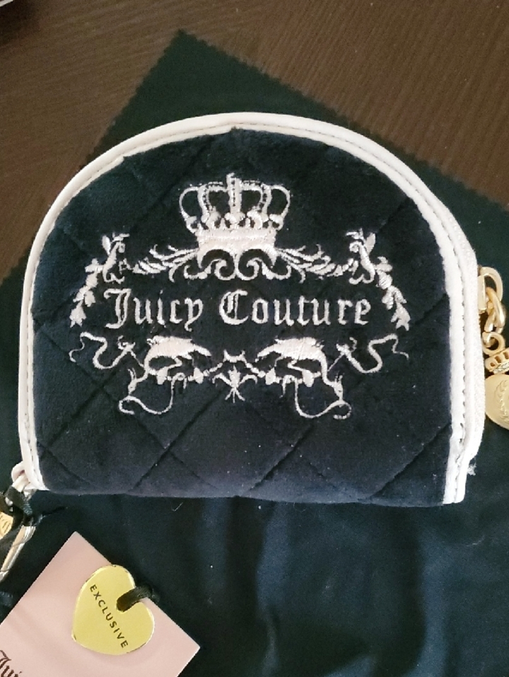Juicy Couture Black Quilted Coin Pouch/ Card Holder White Trim Gold Heart Charms